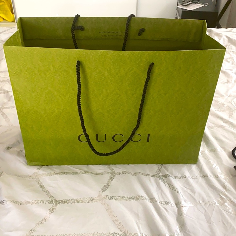 Gucci shopping bag